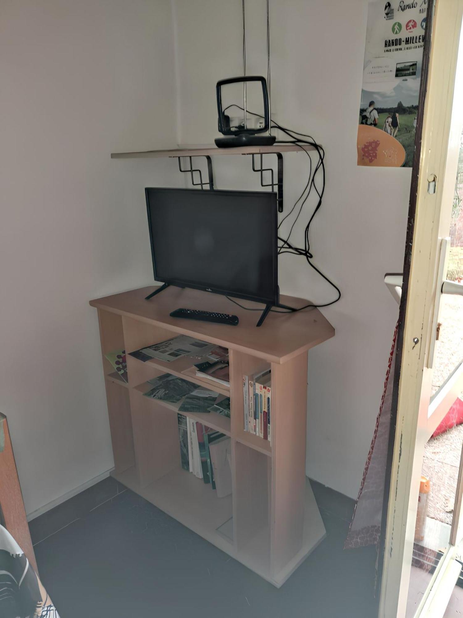 Studio Charmant A Treignac Avec Terrasse De 22 M² Extérieur photo